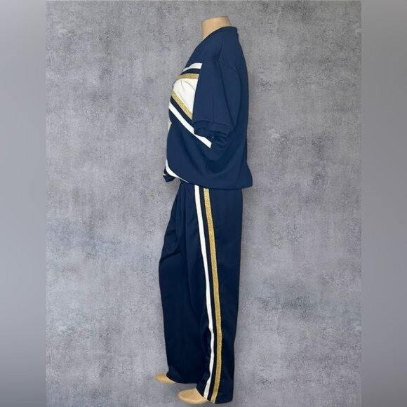 Varsity Cheerleading Uniform Set – UNC Design - Picture 3 of 8